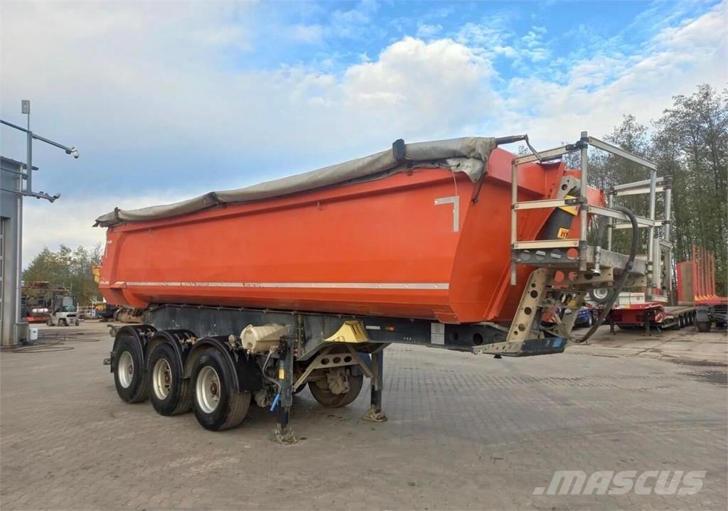 Schmitz Cargobull SKI 24 Tipptrailer