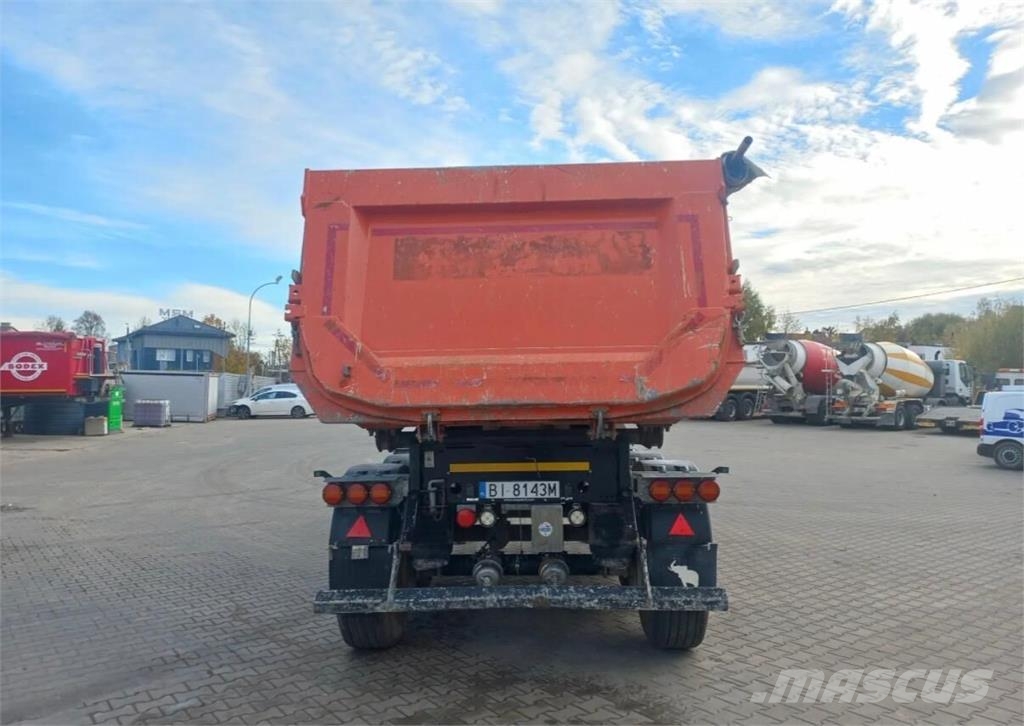 Schmitz Cargobull SKI 24 Tipptrailer