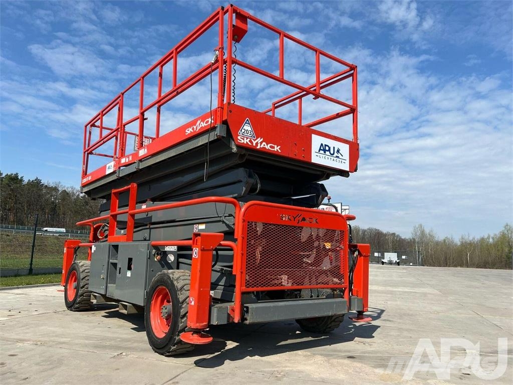 SkyJack SJ 9250 Scissor lifts
