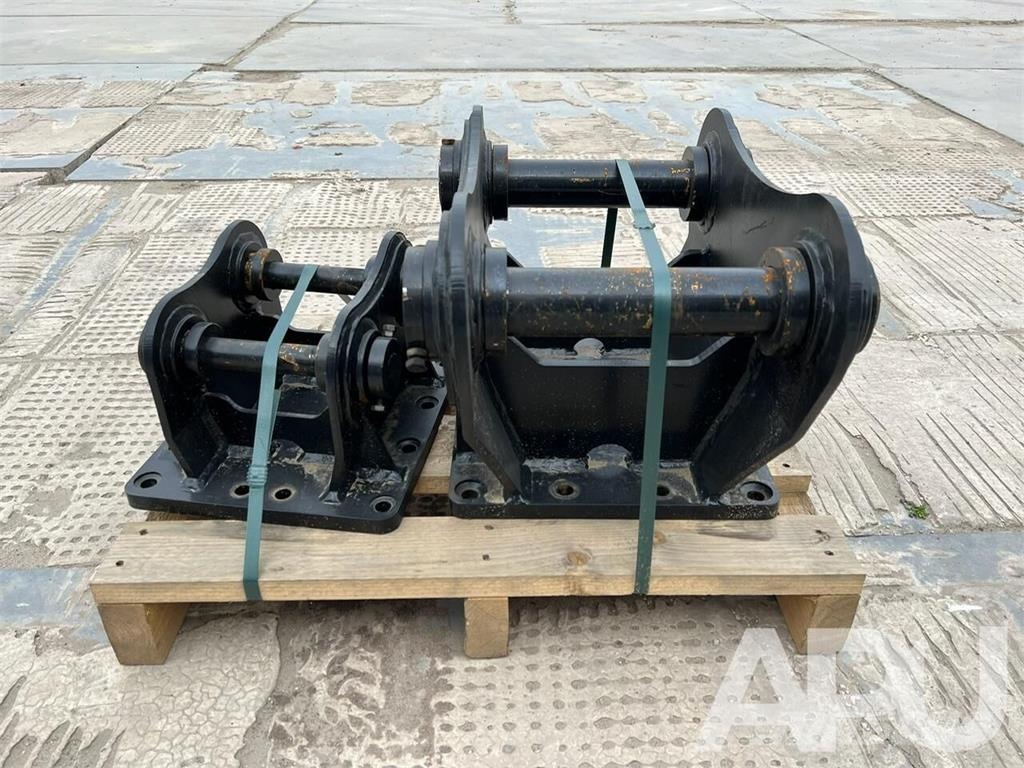  spare part - body spare parts - quick coupler موصلات سريعة