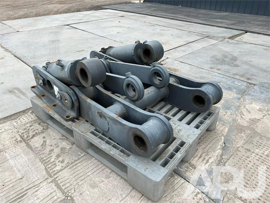 spare part - body spare parts - quick coupler موصلات سريعة