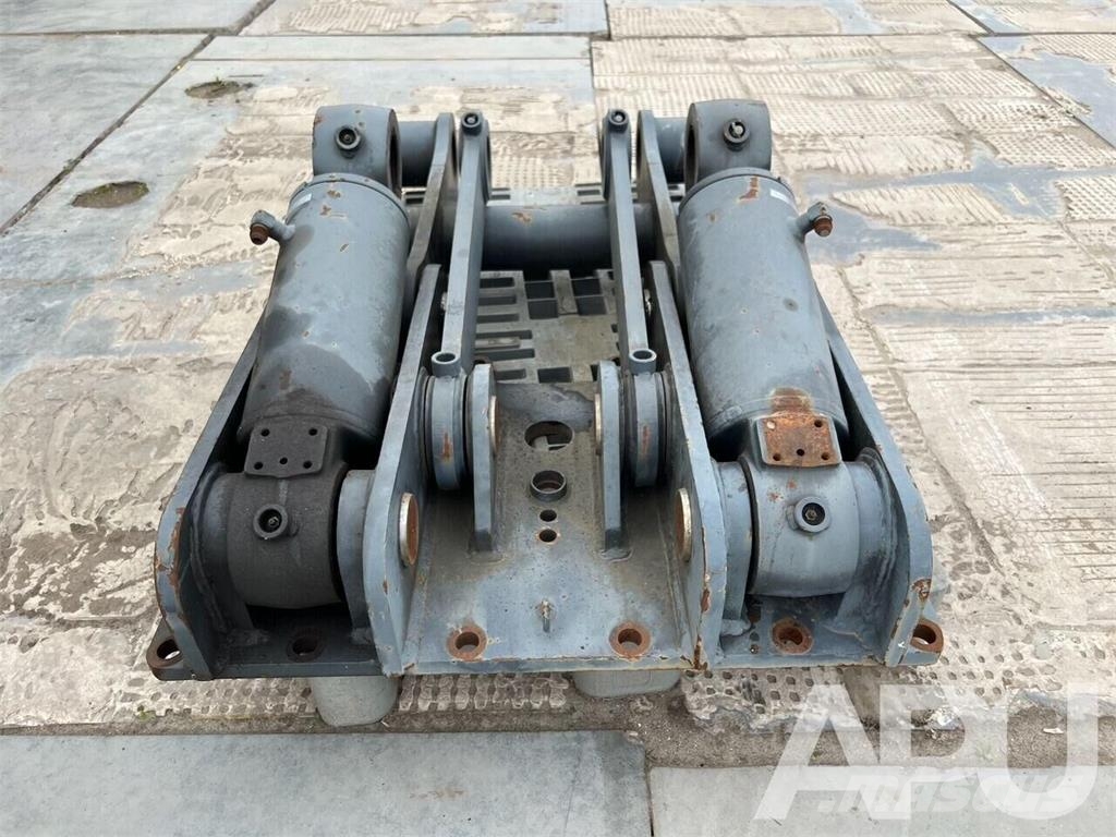  spare part - body spare parts - quick coupler موصلات سريعة