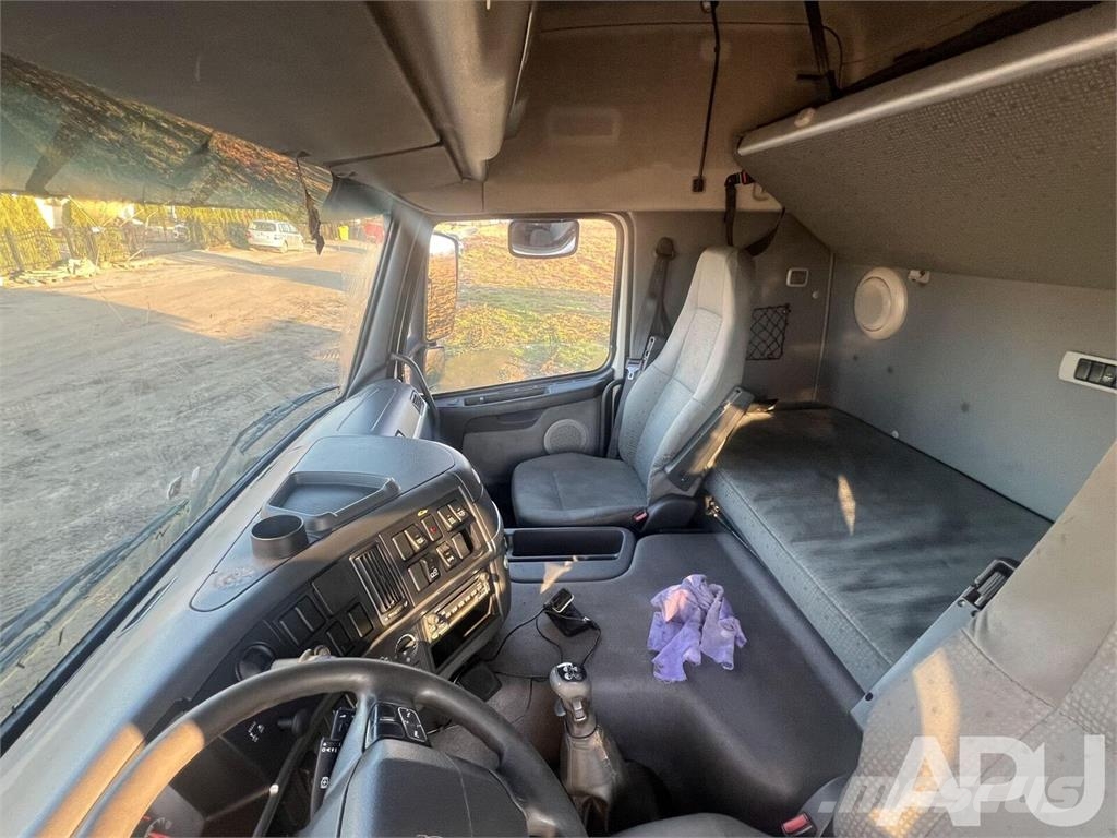 Volvo FM12 Camiones de cama baja