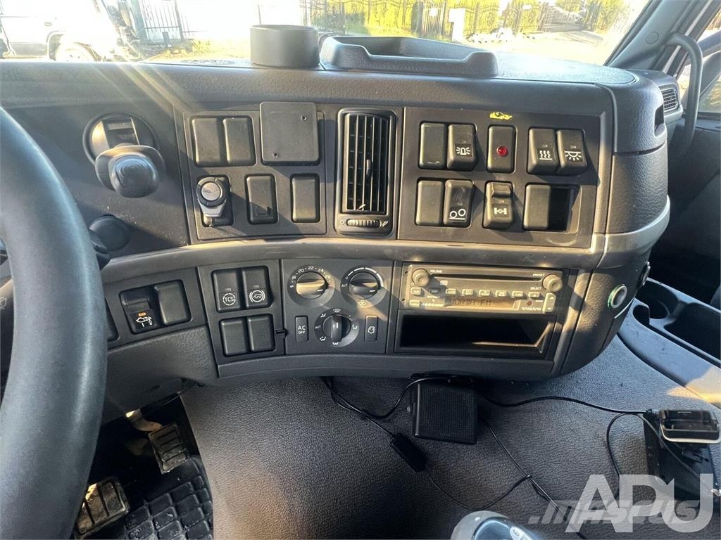 Volvo FM12 Camiones de cama baja