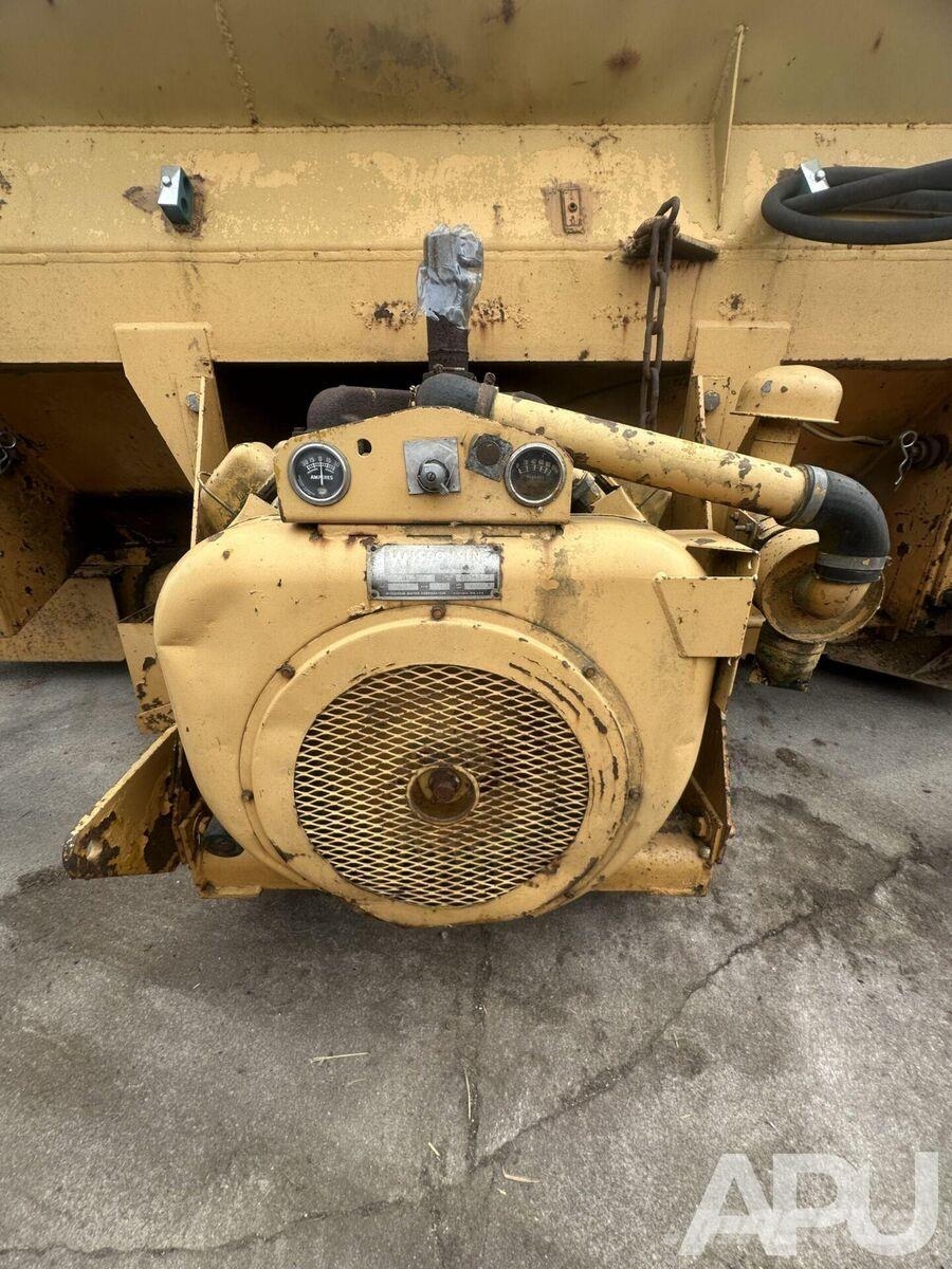 WISCONSIN ENGINE V461D Skrobaki