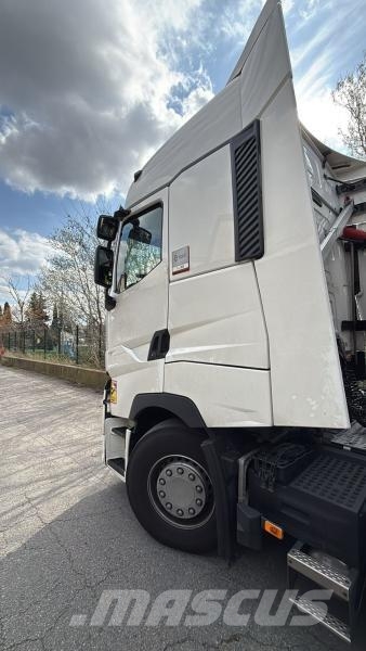 Renault T-High وحدات الجر