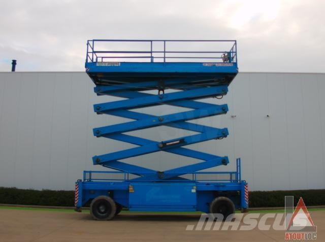 Holland Lift M250DL27 Plataformas elevatórias articuladas