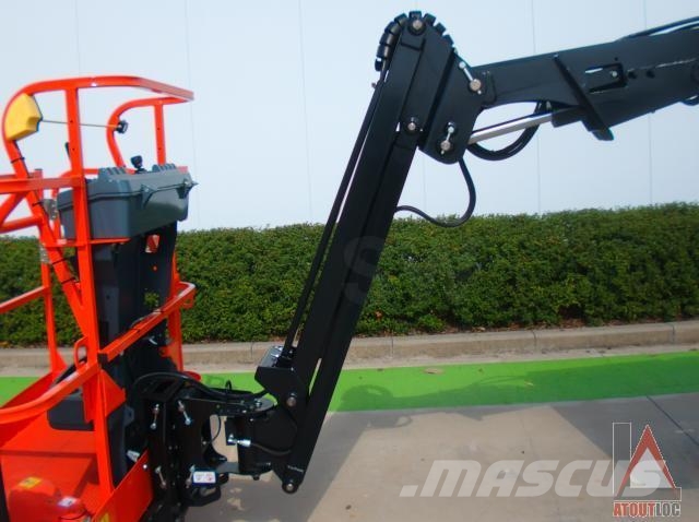 JLG EC450AJ Strēles pacēlāji