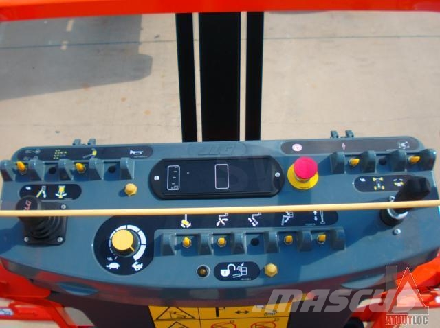 JLG EC450AJ Strēles pacēlāji