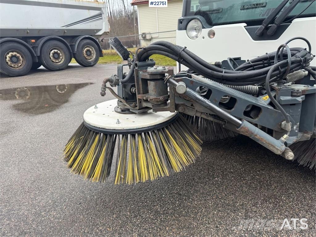 Aebi MFH2500 sweeper Camión de barrendero