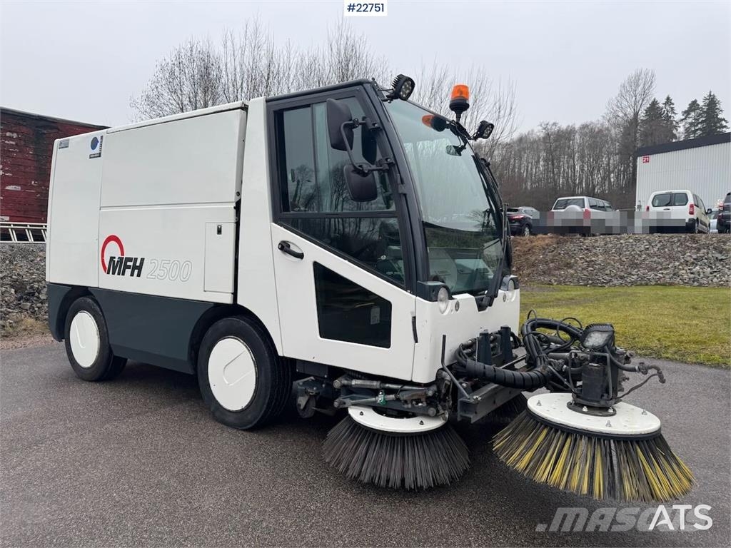 Aebi MFH2500 sweeper Camión de barrendero