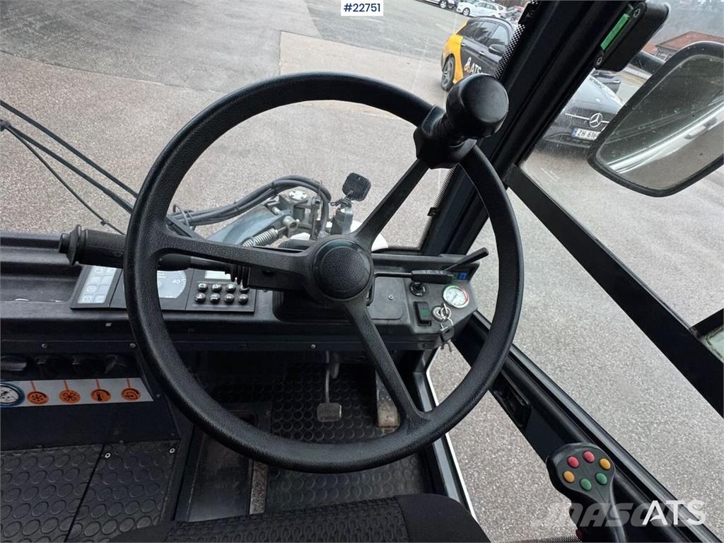 Aebi MFH2500 sweeper Camión de barrendero