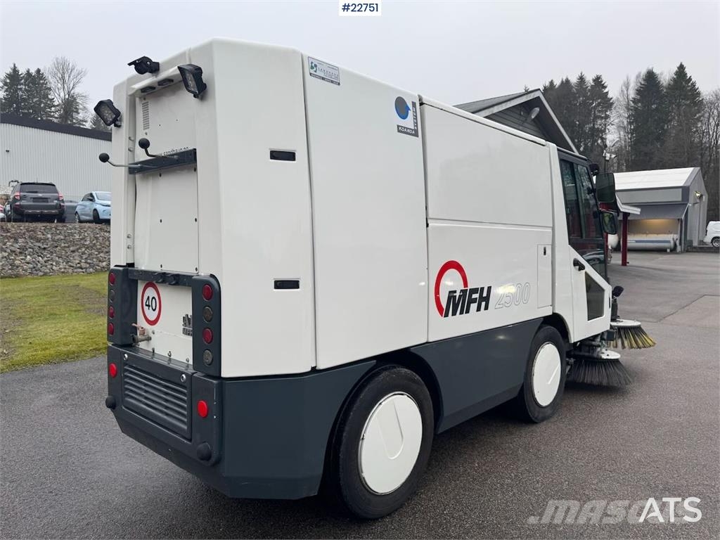 Aebi MFH2500 sweeper Camión de barrendero