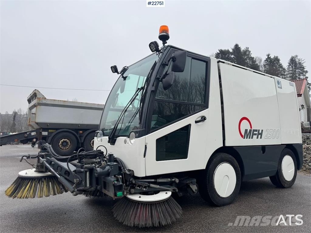Aebi MFH2500 sweeper Camión de barrendero