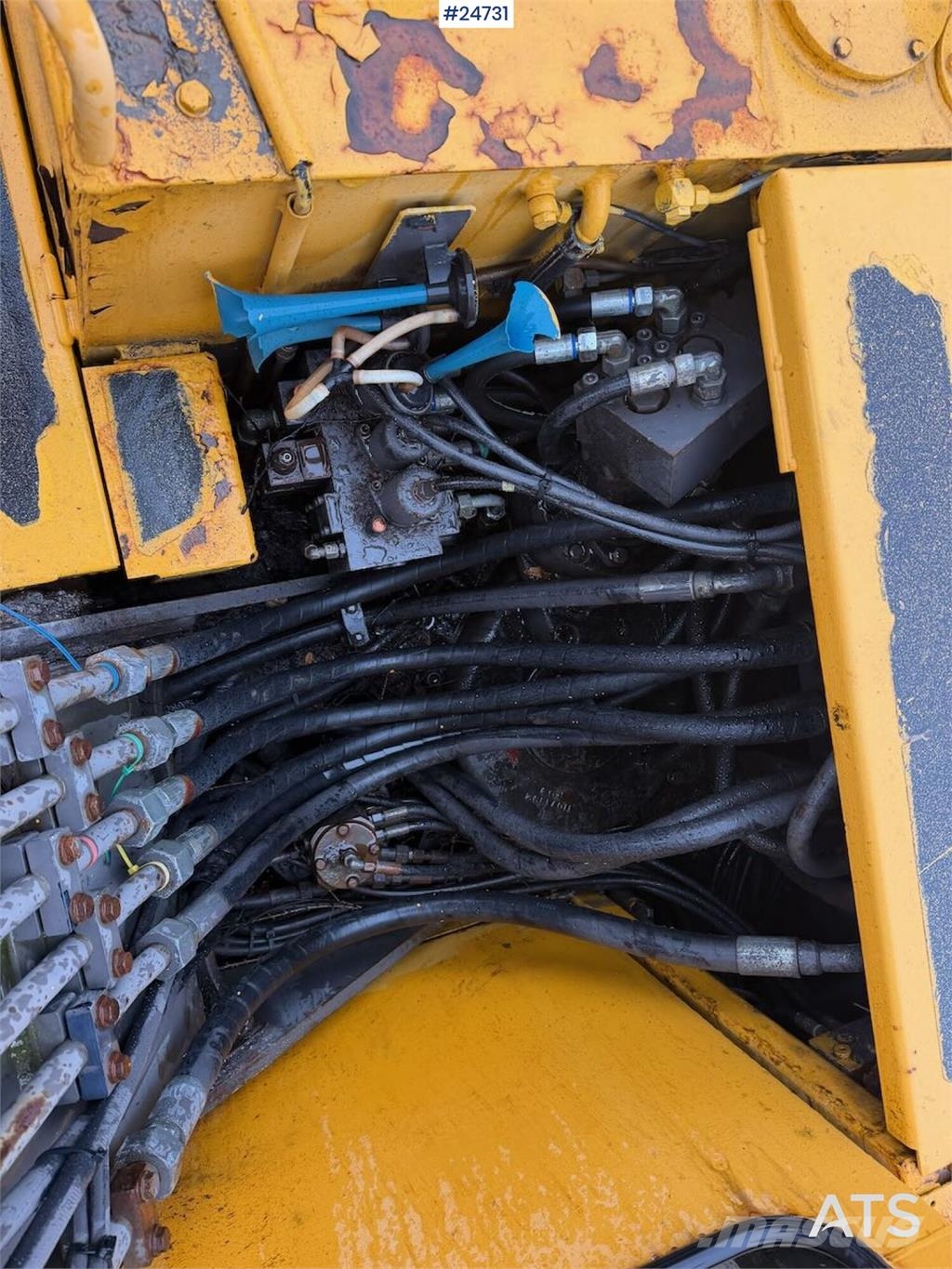 Åkerman EW130 wheel digger w/ a bucket. WATCH VIDEO Gravemaskiner på hjul