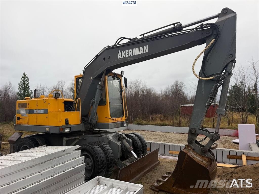 Åkerman EW130 wheel digger w/ a bucket. WATCH VIDEO Gravemaskiner på hjul