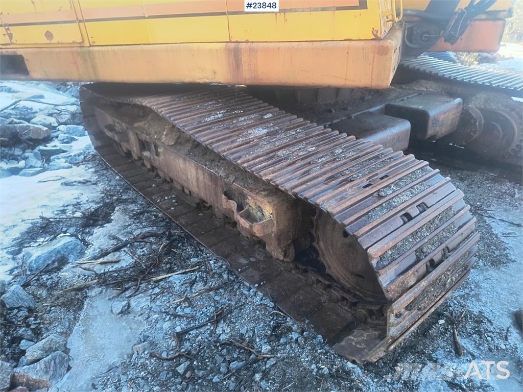 Åkerman H10 Excavator with Digging Bucket Excavadoras sobre orugas