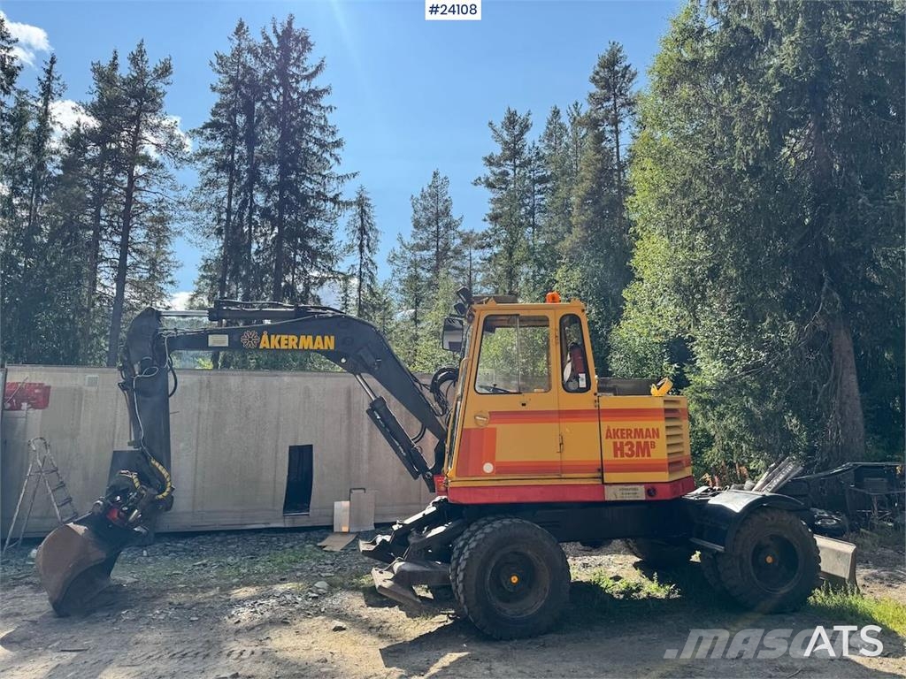 Åkerman H3M Wheeled Excavator – Tiltrotator and Bucket Excavadoras de ruedas