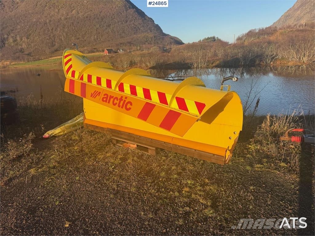  Arctic AM3700HMD plow محاريث