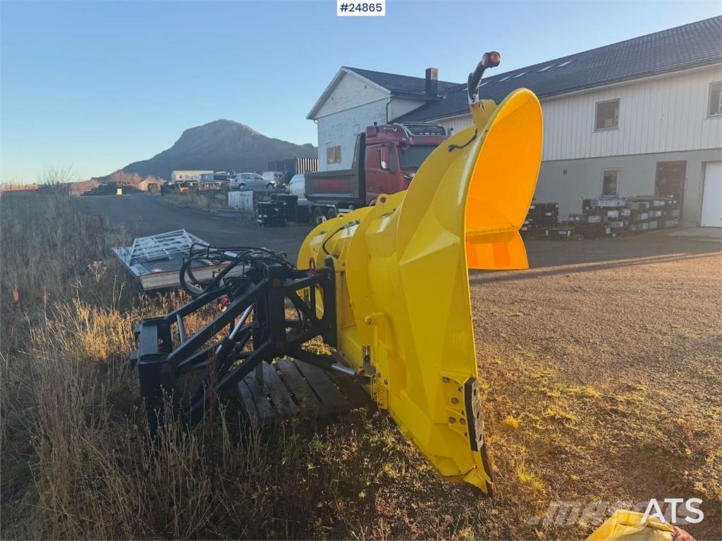  Arctic AM3700HMD plow محاريث
