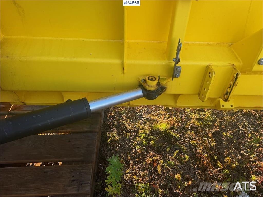  Arctic AM3700HMD plow محاريث