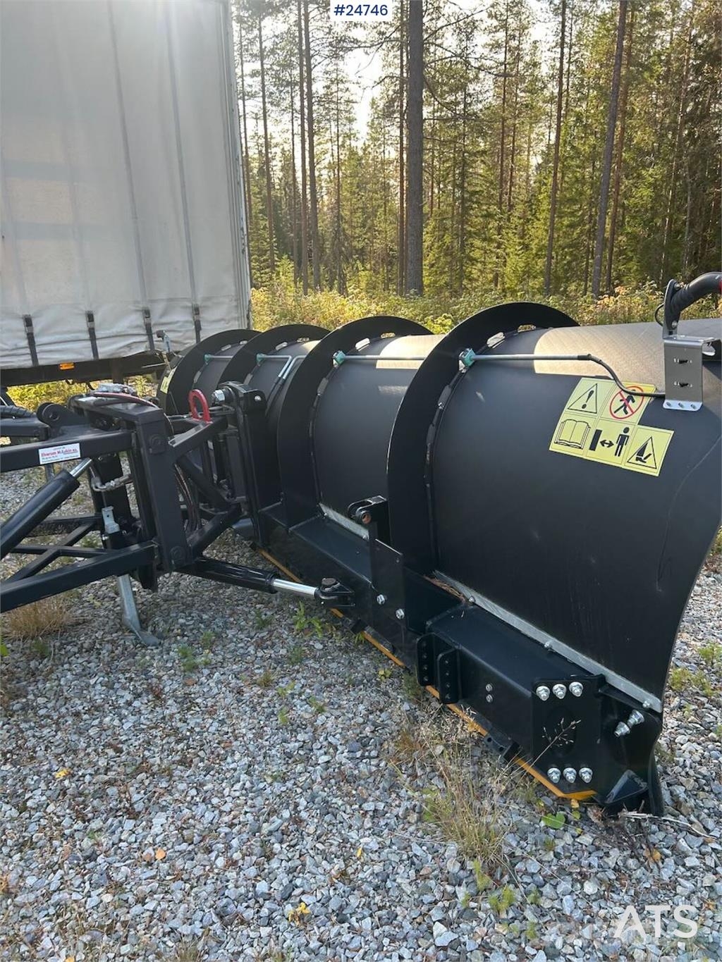  Artic Machine AM4000 HP Diagonal snow plough Ploger