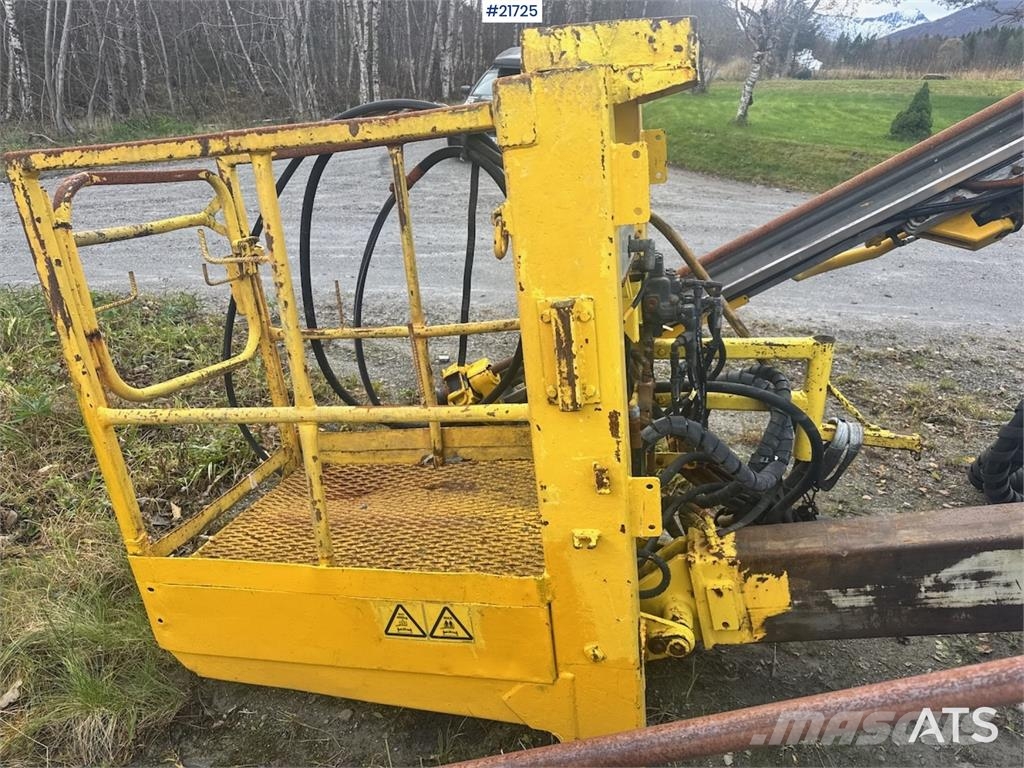 Atlas Copco Boomer MC2 tunnel drilling rig. Εξοπλισμός οριζόντιων διατρήσεων