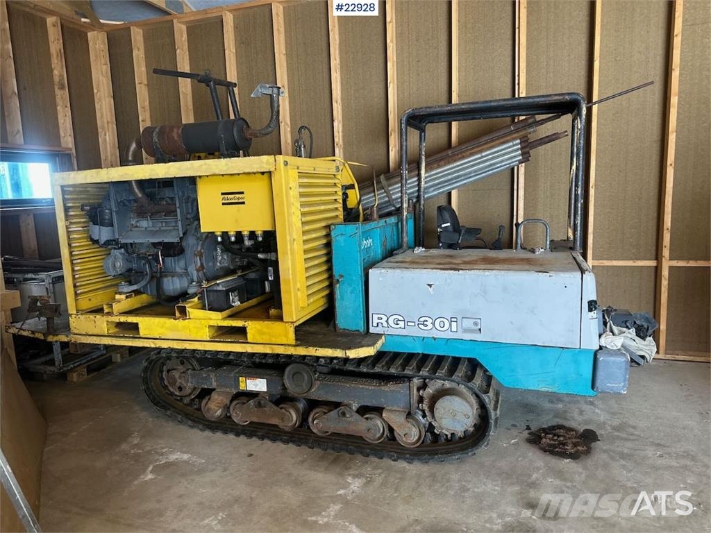 Atlas Copco Diamec 232 diamond drilling rig w/ 2002 Kubota RG3 Oberflächenbohrgeräte