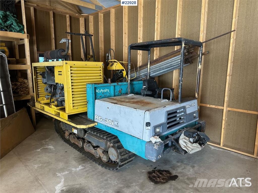 Atlas Copco Diamec 232 diamond drilling rig w/ 2002 Kubota RG3 Oberflächenbohrgeräte
