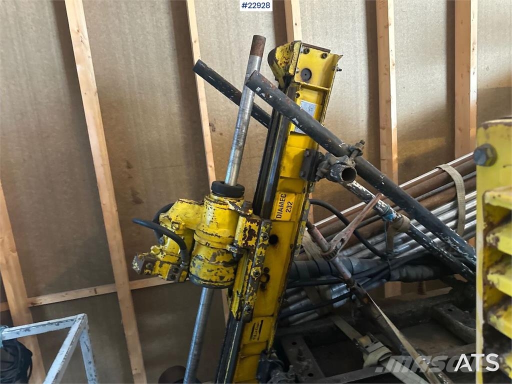 Atlas Copco Diamec 232 diamond drilling rig w/ 2002 Kubota RG3 Oberflächenbohrgeräte