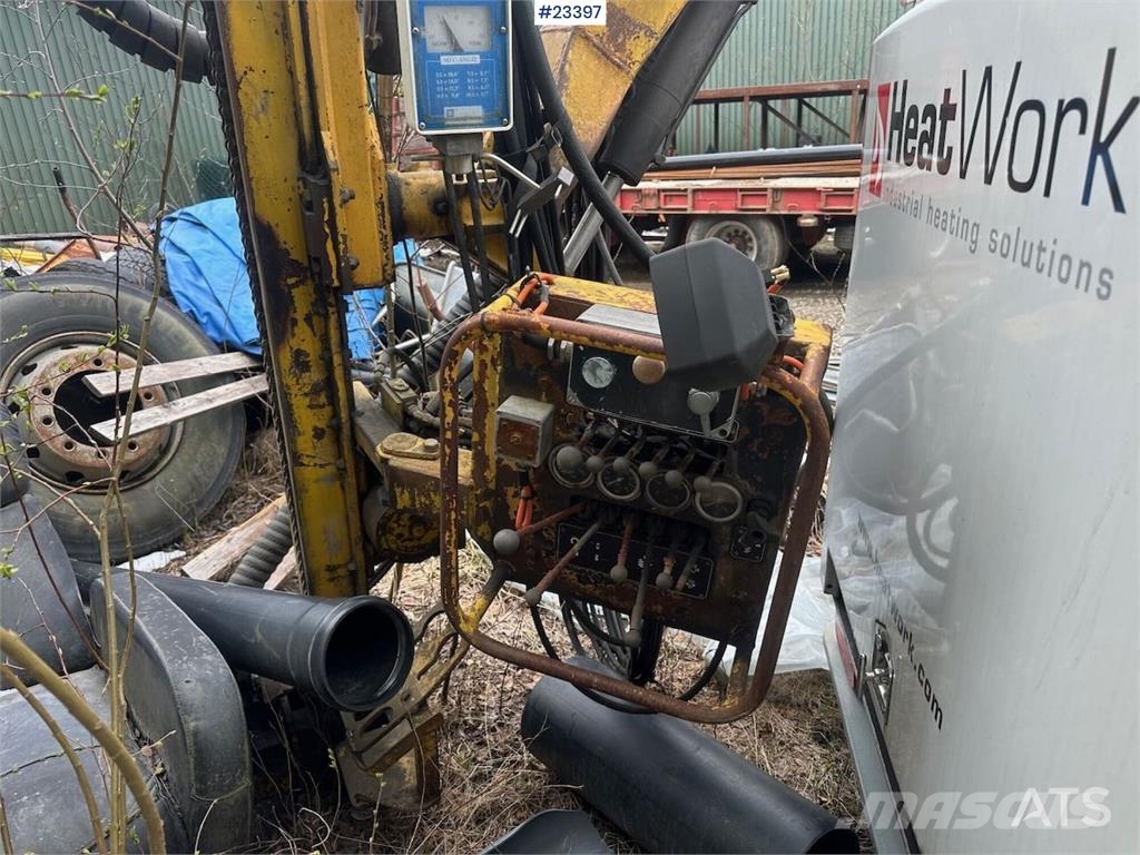 Atlas Copco ROC 410 HC drilling rig معدات الثقب السطحي