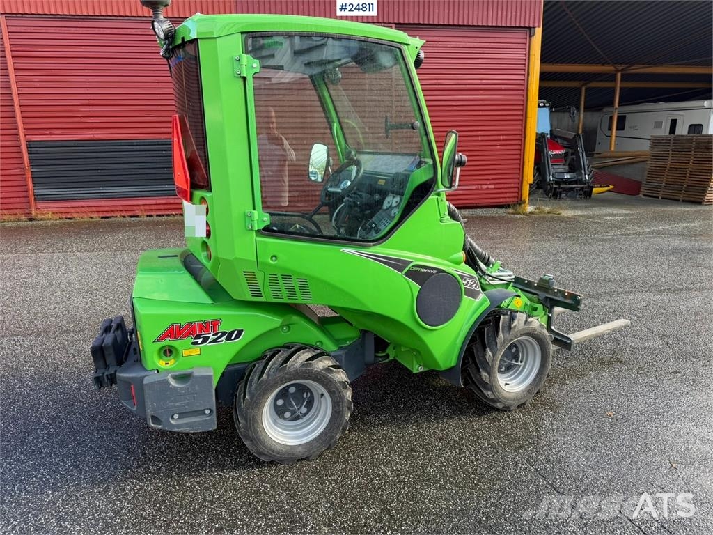 Avant M520 Wheel loader with pallet forks, bucket, snow Фронтальні навантажувачі