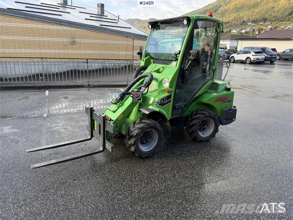 Avant M520 Wheel loader with pallet forks, bucket, snow Фронтальні навантажувачі