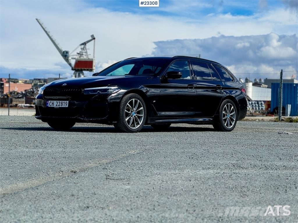 BMW 520d xDrive - M Sport - H&K - Krok Carros