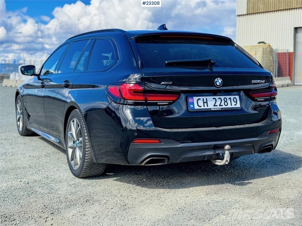 BMW 520d xDrive - M Sport - H&K - Krok Carros