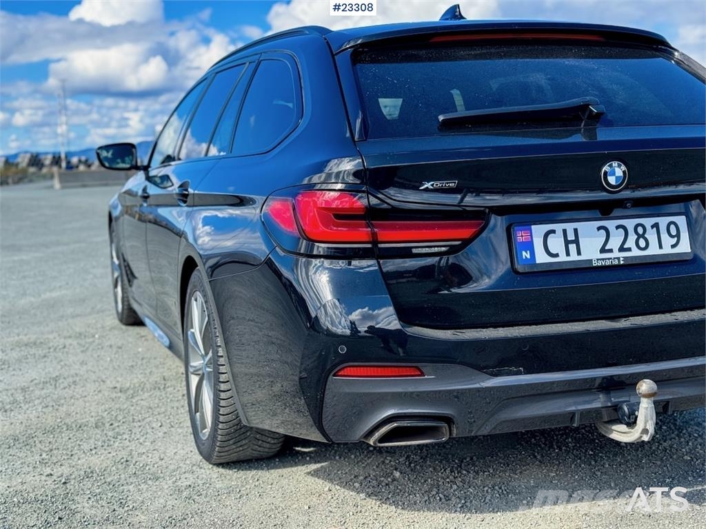 BMW 520d xDrive - M Sport - H&K - Krok Carros