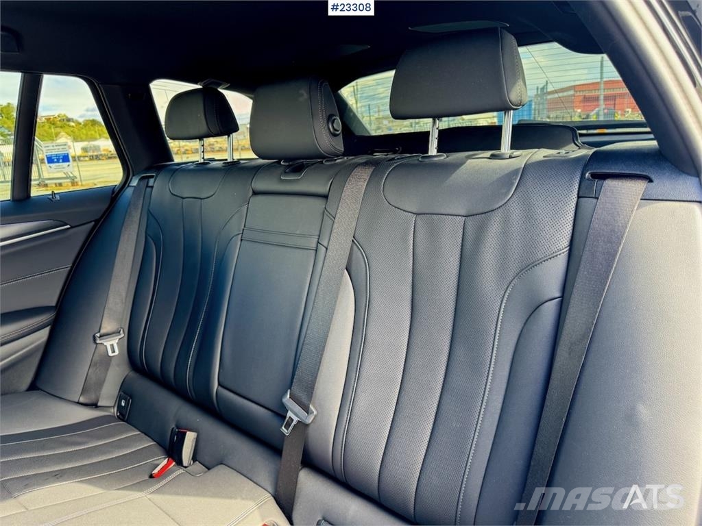 BMW 520d xDrive - M Sport - H&K - Krok Carros