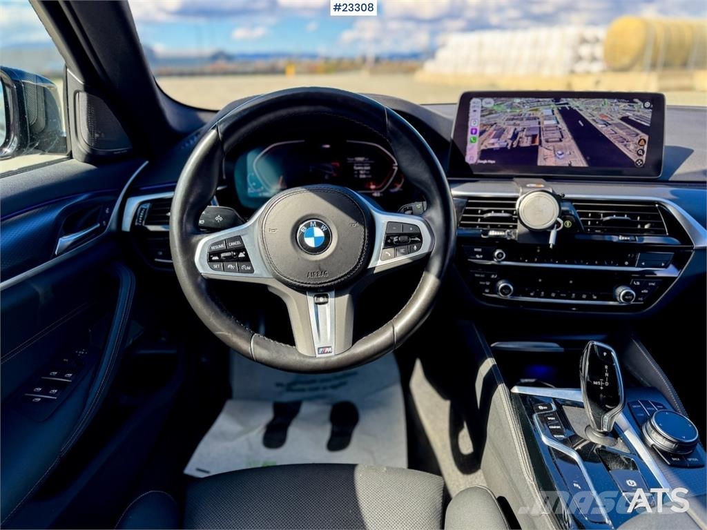 BMW 520d xDrive - M Sport - H&K - Krok Carros