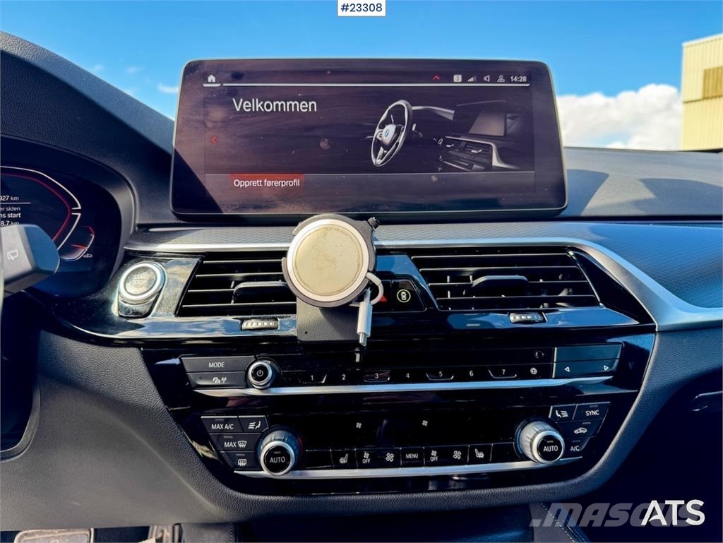 BMW 520d xDrive - M Sport - H&K - Krok Carros