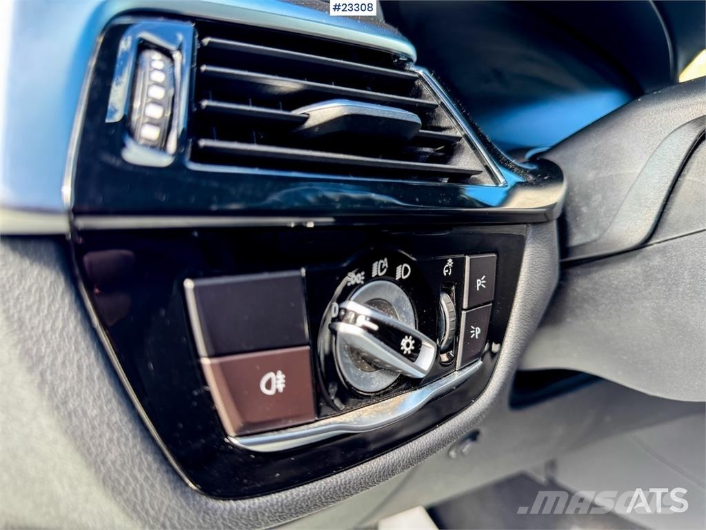 BMW 520d xDrive - M Sport - H&K - Krok Carros