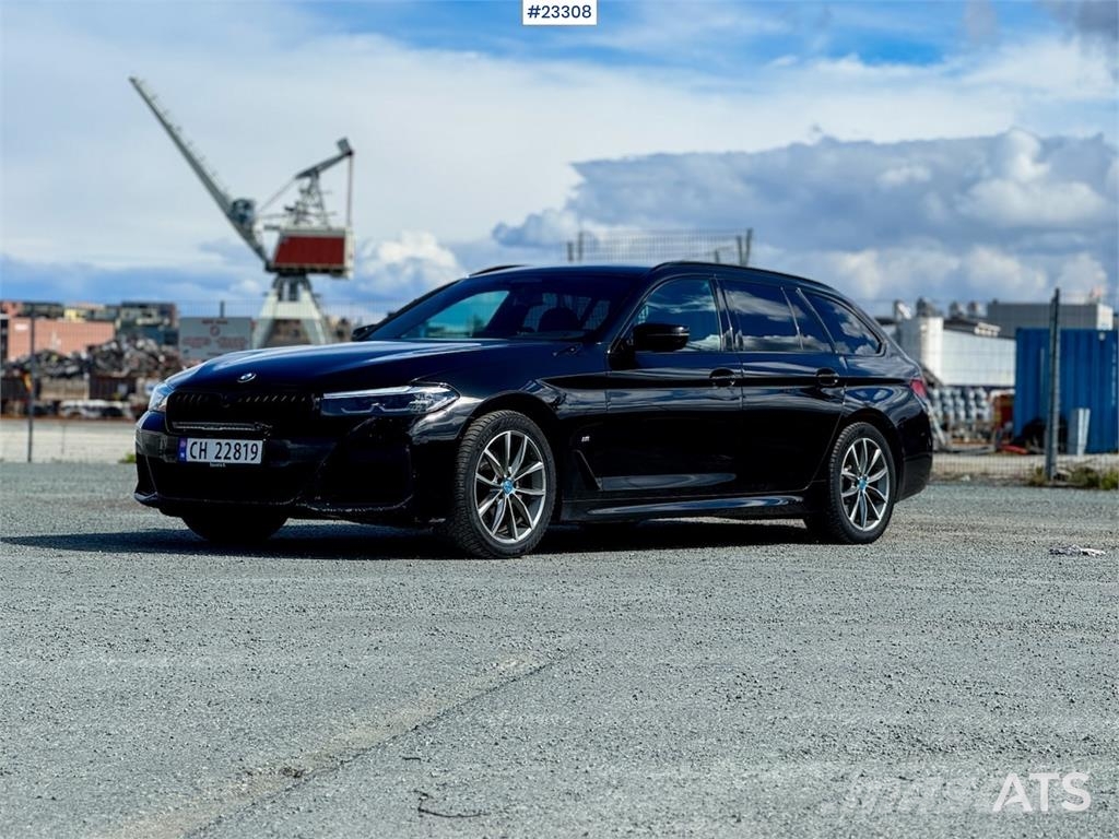 BMW 520d xDrive - M Sport - H&K - Krok Carros