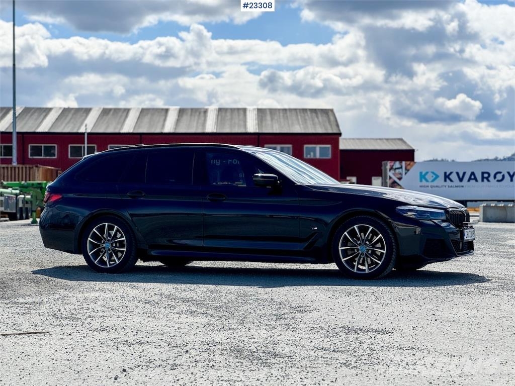 BMW 520d xDrive - M Sport - H&K - Krok Carros
