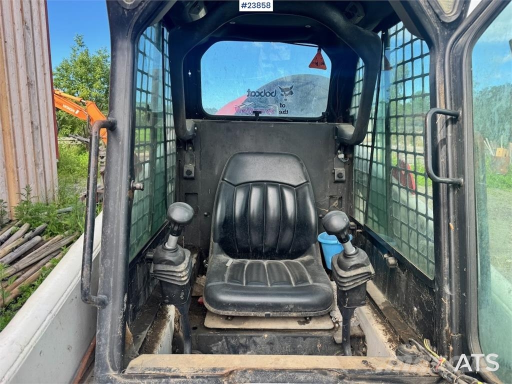 Bobcat 763 Skid-Steer Loader with Bucket, Grapple and Pal Φορτωτάκια