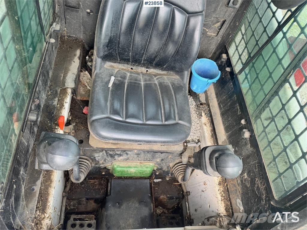 Bobcat 763 Skid-Steer Loader with Bucket, Grapple and Pal Φορτωτάκια