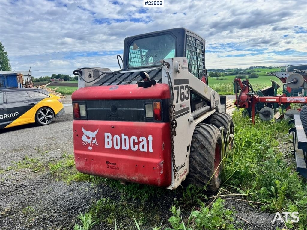Bobcat 763 Skid-Steer Loader with Bucket, Grapple and Pal Φορτωτάκια