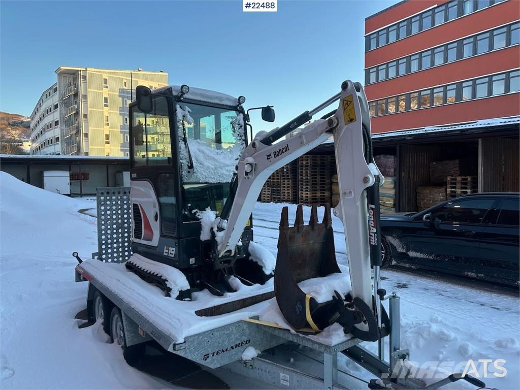 Bobcat E19 mini excavator w/ trailer, digging bucket, san Mini excavators < 7t (Mini diggers)