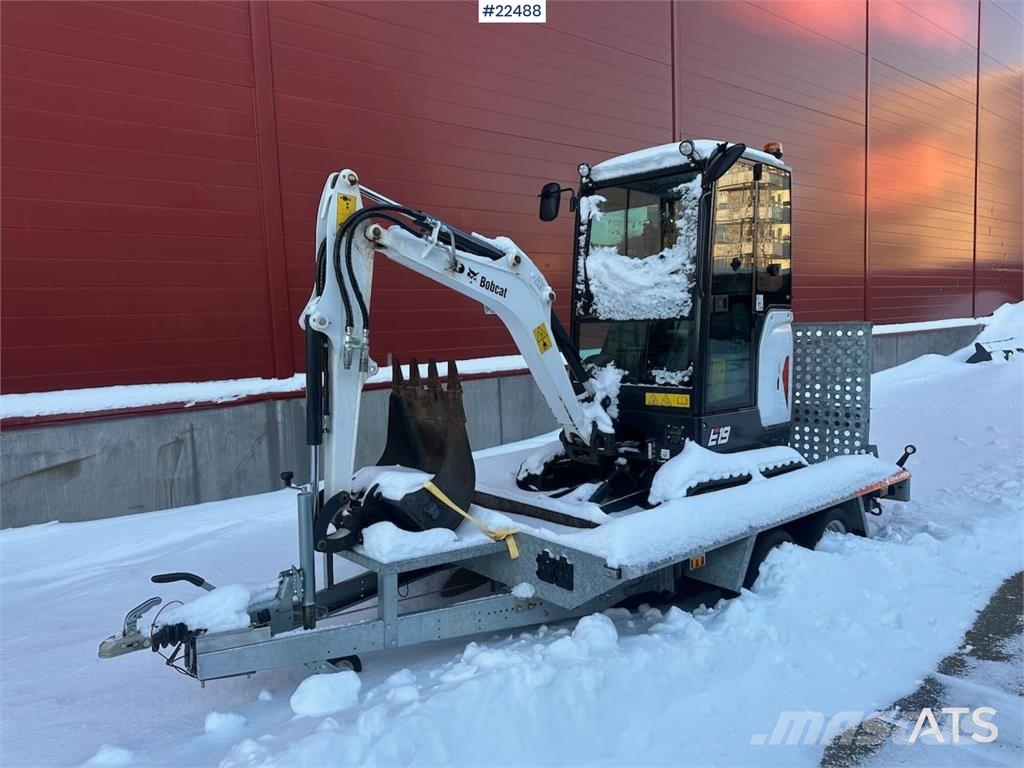 Bobcat E19 mini excavator w/ trailer, digging bucket, san Mini excavators < 7t (Mini diggers)