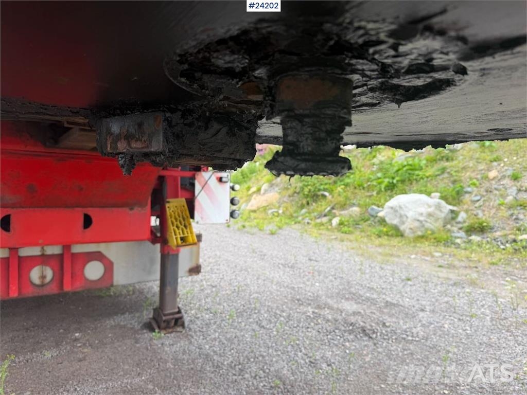 Bodex 4 axle machine trailer w/ hydraulic drive bridges  لوادر منخفضة