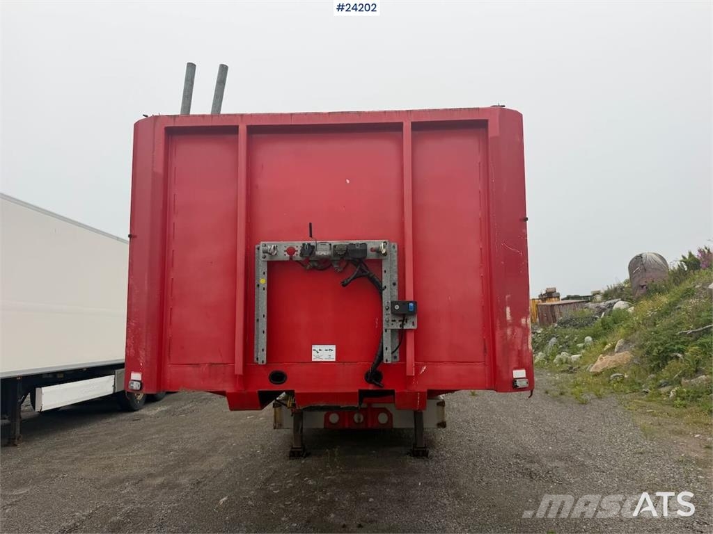 Bodex 4 axle machine trailer w/ hydraulic drive bridges  لوادر منخفضة