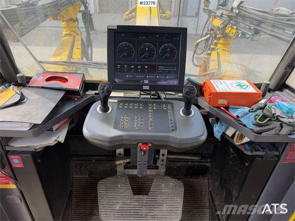 Boomer E2-C22 tunnel rig. WATCH VIDEO Equipo de perforación horizontal